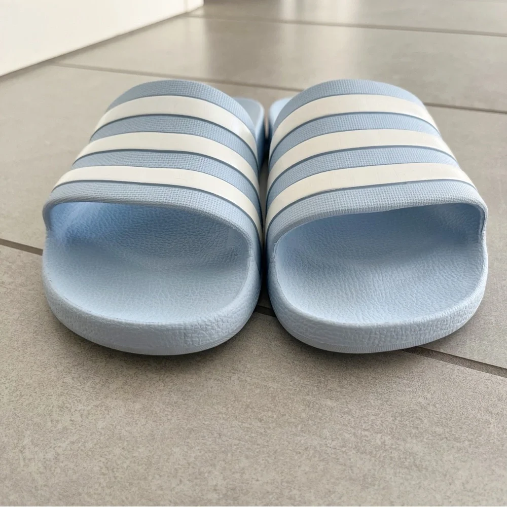 Adidas Adilette Aqua Powder Blue Slides Size 7 - Picture 3 of 9